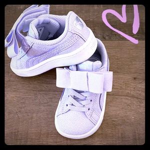 Baby Girls Puma Sneakers Size 4 💓💓
